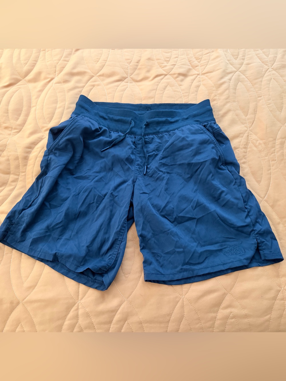 North Face Black Women's Athletic Shorts with pockets size small